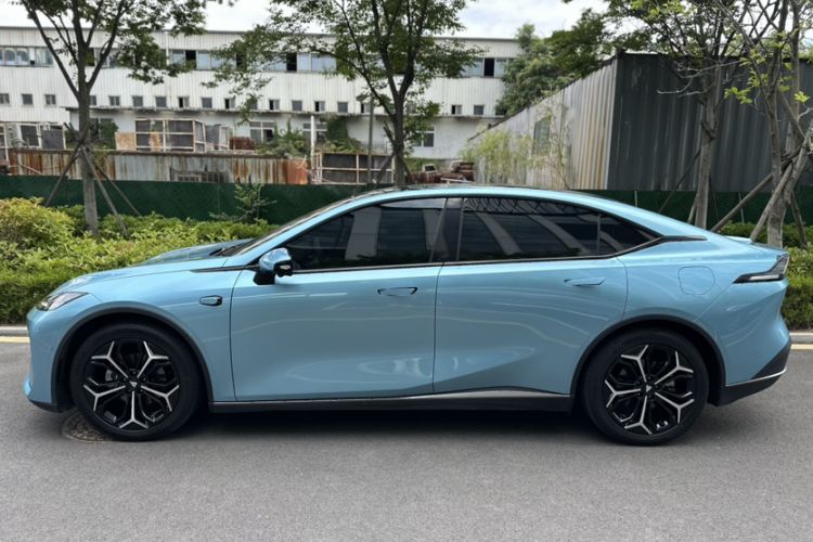 Used Deepal L07 2024 230Max Qiankun Intelligent Driving ADS SE Range-Extended Version Exterior 1