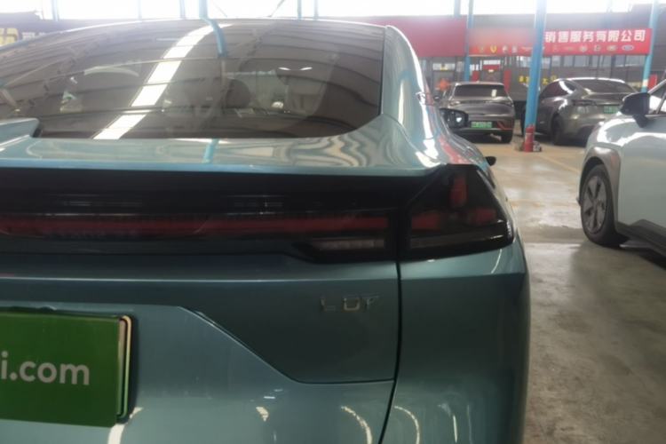 Used Deepal L07 2024 230Max Qiankun Intelligent Driving ADS SE Range-Extended Version Exterior 3