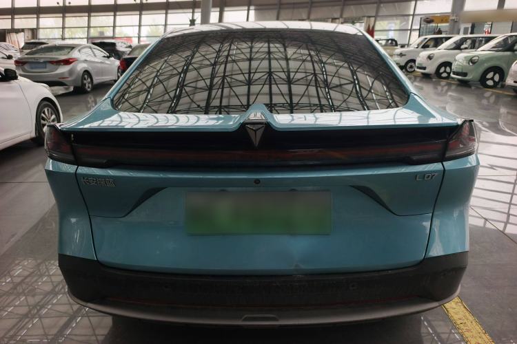 Used Deepal L07 2024 230Max Qiankun Intelligent Driving ADS SE Range-Extended Version Exterior 4