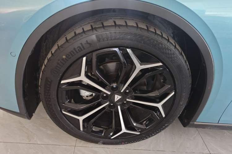 Used Deepal L07 2024 230Max Qiankun Intelligent Driving ADS SE Range-Extended Version Exterior 4