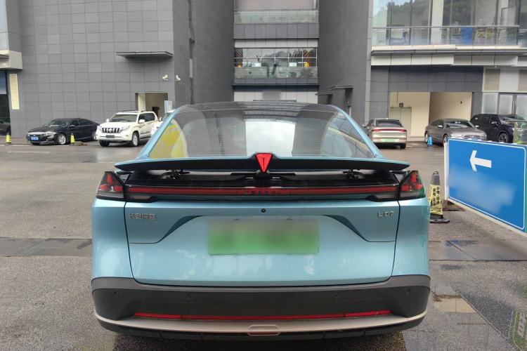 Used Deepal L07 2024 230Max Qiankun Intelligent Driving ADS SE Range-Extended Version Exterior 7