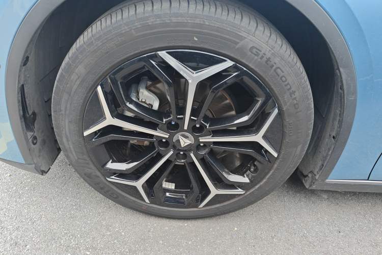 Used Deepal L07 2024 230Max Qiankun Intelligent Driving ADS SE Range-Extended Version Exterior 7