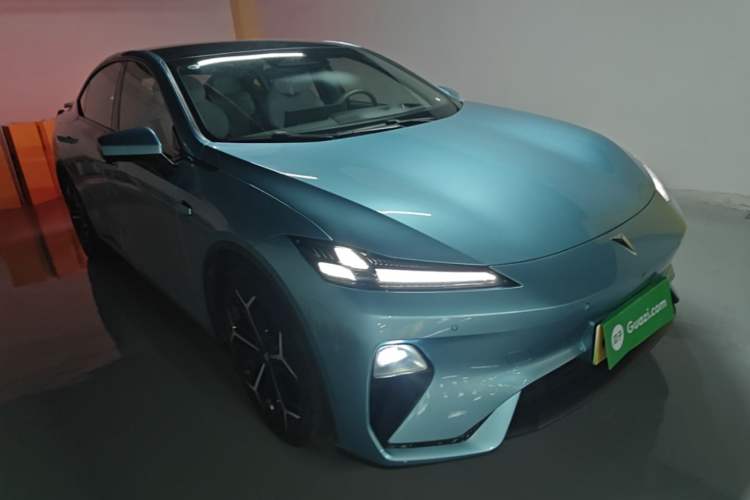 Used Deepal L07 2024 230Max Qiankun Intelligent Driving ADS SE Range-Extended Version Front Right 45 Deg
