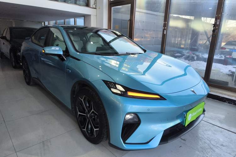 Used Deepal L07 2024 230Max Qiankun Intelligent Driving ADS SE Range-Extended Version Front Right 45 Deg