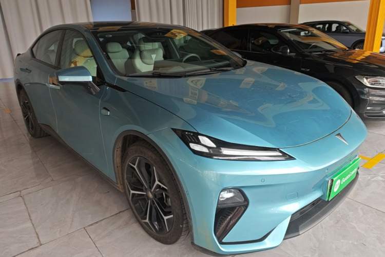Used Deepal L07 2024 230Max Qiankun Intelligent Driving ADS SE Range-Extended Version Front Right 45 Deg