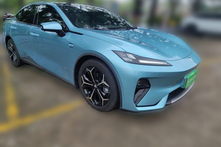 Used Deepal L07 2024 230Max Qiankun Intelligent Driving ADS SE Range-Extended Version Front Right 45 Deg