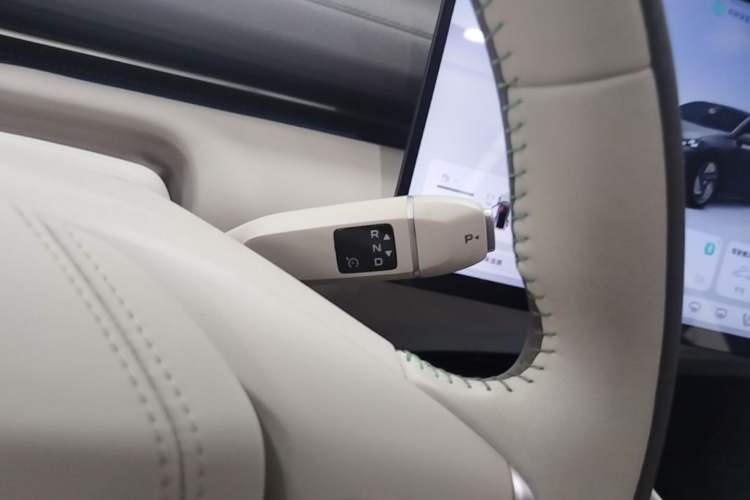 Used Deepal L07 2024 230Max Qiankun Intelligent Driving ADS SE Range-Extended Version Gear Lever
