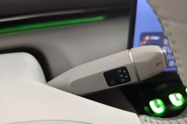 Used Deepal L07 2024 230Max Qiankun Intelligent Driving ADS SE Range-Extended Version Gear Lever