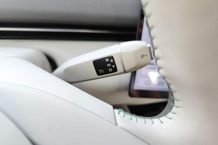 Used Deepal L07 2024 230Max Qiankun Intelligent Driving ADS SE Range-Extended Version Gear Lever
