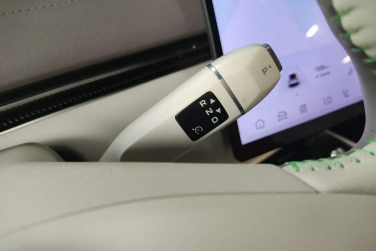 Used Deepal L07 2024 230Max Qiankun Intelligent Driving ADS SE Range-Extended Version Gear Lever
