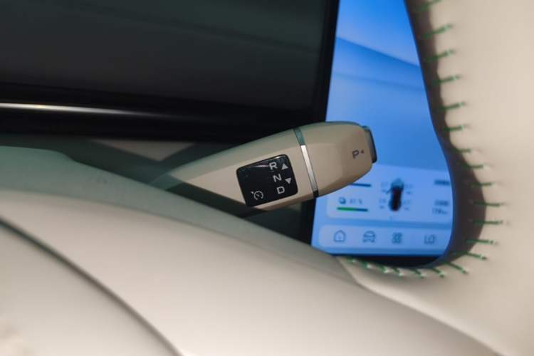Used Deepal L07 2024 230Max Qiankun Intelligent Driving ADS SE Range-Extended Version Gear Lever