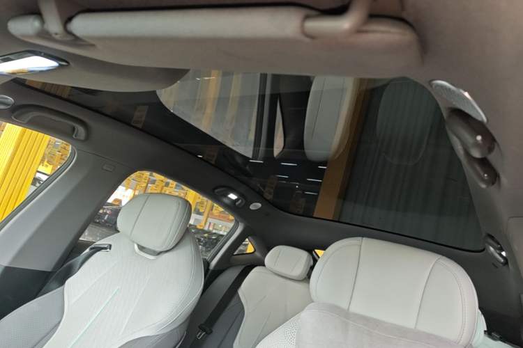 Used Deepal L07 2024 230Max Qiankun Intelligent Driving ADS SE Range-Extended Version Headliner