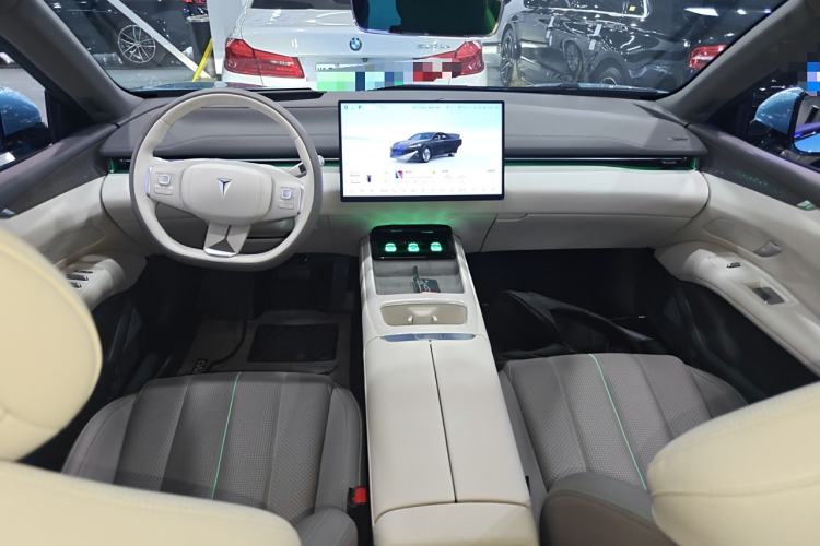 Used Deepal L07 2024 230Max Qiankun Intelligent Driving ADS SE Range-Extended Version Interior 2