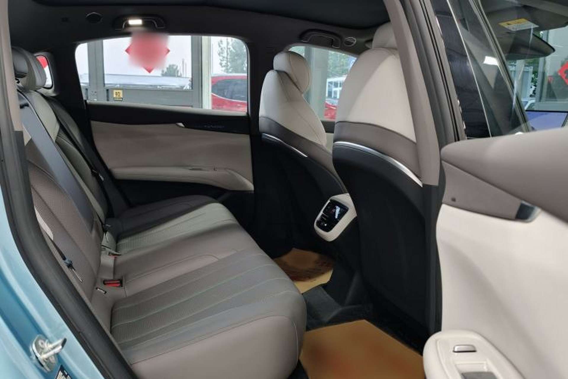 Used Deepal L07 2024 230Max Qiankun Intelligent Driving ADS SE Range-Extended Version Interior 4