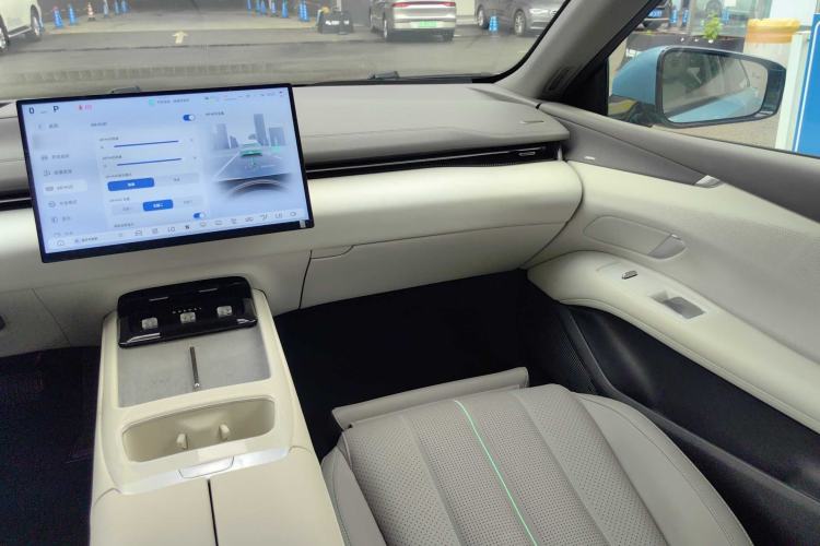 Used Deepal L07 2024 230Max Qiankun Intelligent Driving ADS SE Range-Extended Version Interior 5