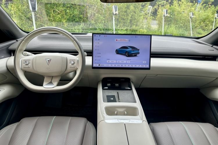 Used Deepal L07 2024 230Max Qiankun Intelligent Driving ADS SE Range-Extended Version Interior 6