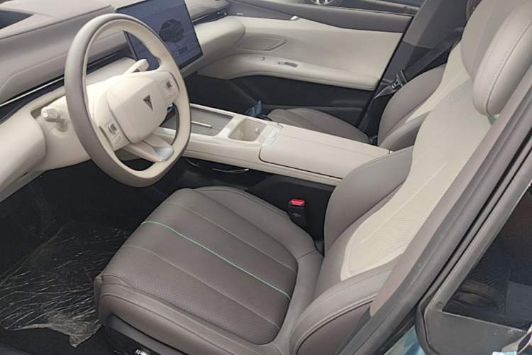 Used Deepal L07 2024 230Max Qiankun Intelligent Driving ADS SE Range-Extended Version Left Front Seat