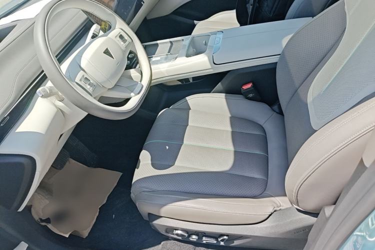 Used Deepal L07 2024 230Max Qiankun Intelligent Driving ADS SE Range-Extended Version Left Front Seat
