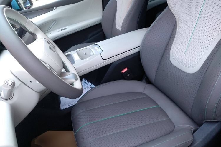Used Deepal L07 2024 300Max Extended-Range Version Left Front Seat