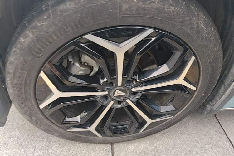 Used Deepal L07 2024 230Max Qiankun Intelligent Driving ADS SE Range-Extended Version Left Front Wheel Hub