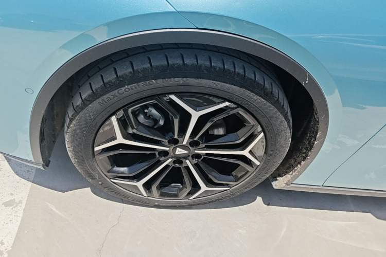 Used Deepal L07 2024 230Max Qiankun Intelligent Driving ADS SE Range-Extended Version Left Front Wheel Hub