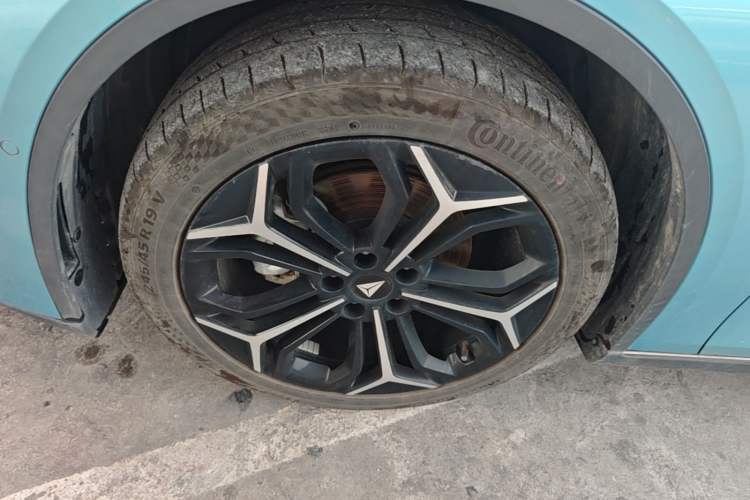 Used Deepal L07 2024 230Max Qiankun Intelligent Driving ADS SE Range-Extended Version Left Front Wheel Hub