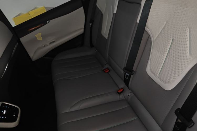 Used Deepal L07 2024 230Max Qiankun Intelligent Driving ADS SE Range-Extended Version Left Rear Seat