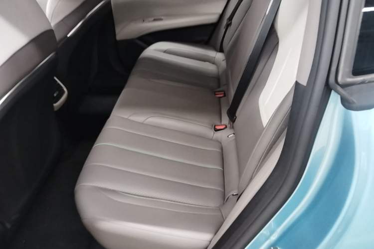 Used Deepal L07 2024 230Max Qiankun Intelligent Driving ADS SE Range-Extended Version Left Rear Seat