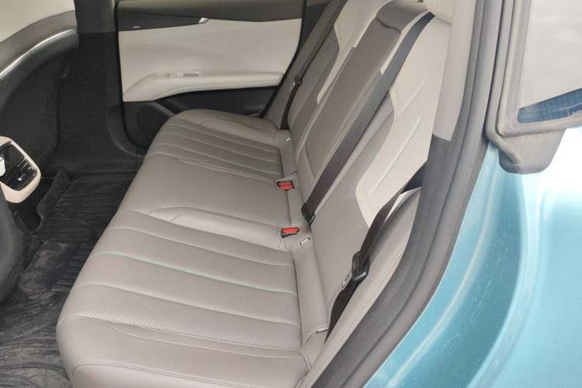 Used Deepal L07 2024 230Max Qiankun Intelligent Driving ADS SE Range-Extended Version Left Rear Seat