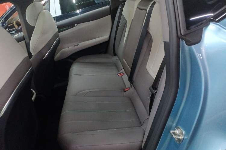 Used Deepal L07 2024 230Max Range-Extended Version Left Rear Seat