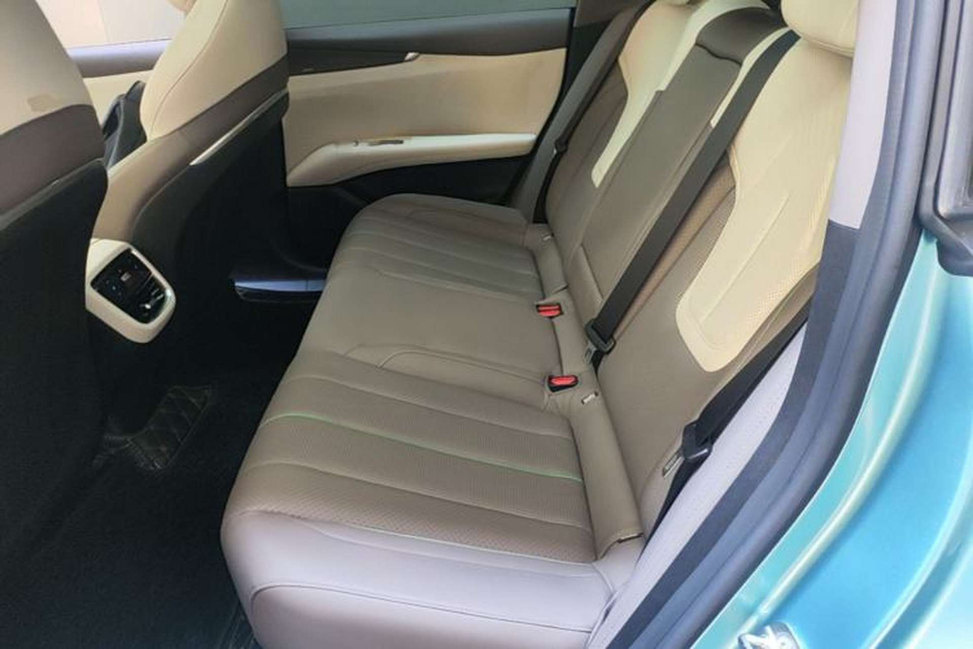 Used Deepal L07 2024 230Max Qiankun Intelligent Driving ADS SE Range-Extended Version Left Rear Seat