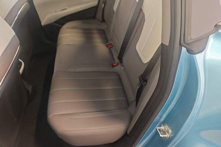 Used Deepal L07 2024 230Max Qiankun Intelligent Driving ADS SE Range-Extended Version Left Rear Seat
