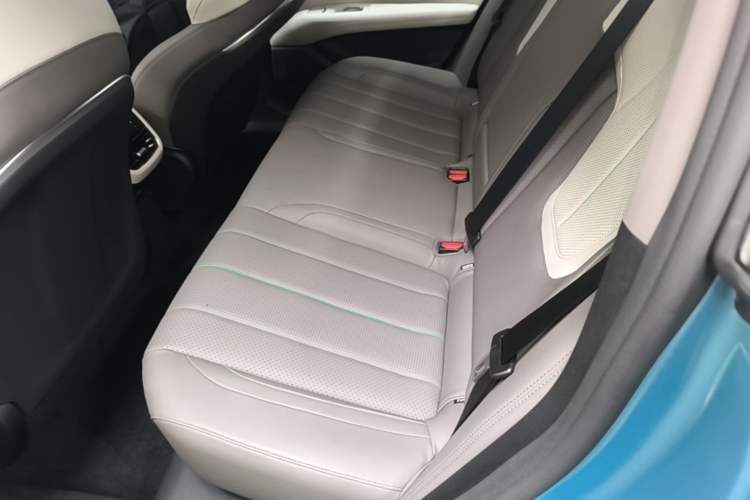Used Deepal L07 2024 230Max Qiankun Intelligent Driving ADS SE Range-Extended Version Left Rear Seat