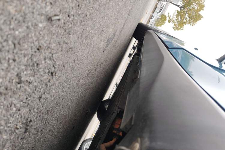 Used Deepal L07 2024 230Max Qiankun Intelligent Driving ADS SE Range-Extended Version Left Side Sill
