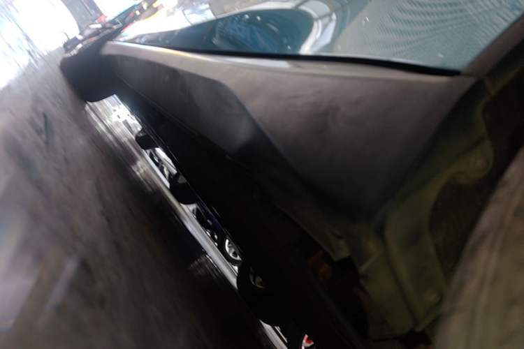Used Deepal L07 2024 230Max Qiankun Intelligent Driving ADS SE Range-Extended Version Left Side Sill