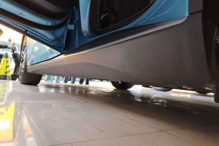 Used Deepal L07 2024 230Max Qiankun Intelligent Driving ADS SE Range-Extended Version Left Side Sill