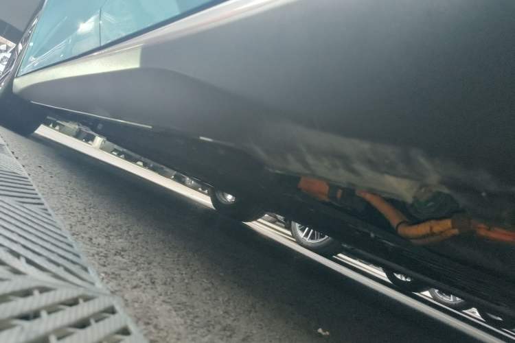 Used Deepal L07 2024 230Max Qiankun Intelligent Driving ADS SE Range-Extended Version Left Side Sill
