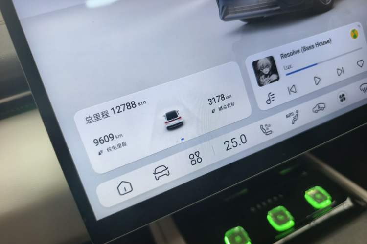 Used Deepal L07 2024 230Max Qiankun Intelligent Driving ADS SE Range-Extended Version Odometer Close Up
