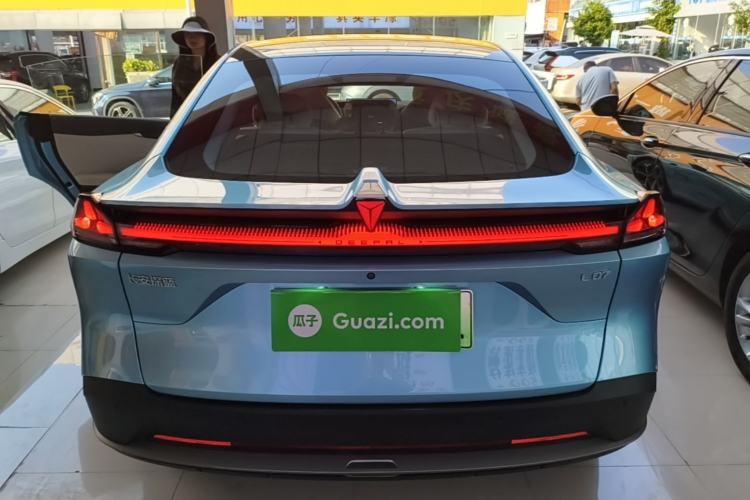 Used Deepal L07 2024 230Max Qiankun Intelligent Driving ADS SE Range-Extended Version Rear