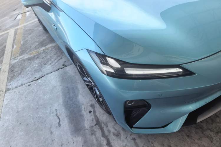 Used Deepal L07 2024 230Max Qiankun Intelligent Driving ADS SE Range-Extended Version Right Front Headlight