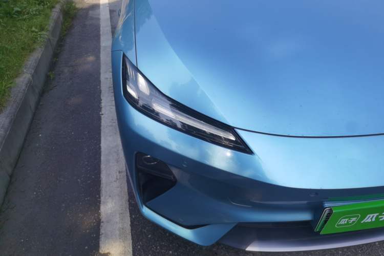 Used Deepal L07 2024 530 Max Qiankun Intelligent Driving ADS SE Pure Electric Version Right Front Headlight