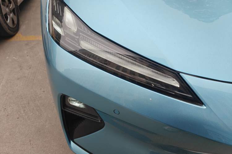 Used Deepal L07 2024 230Max Qiankun Intelligent Driving ADS SE Range-Extended Version Right Front Headlight