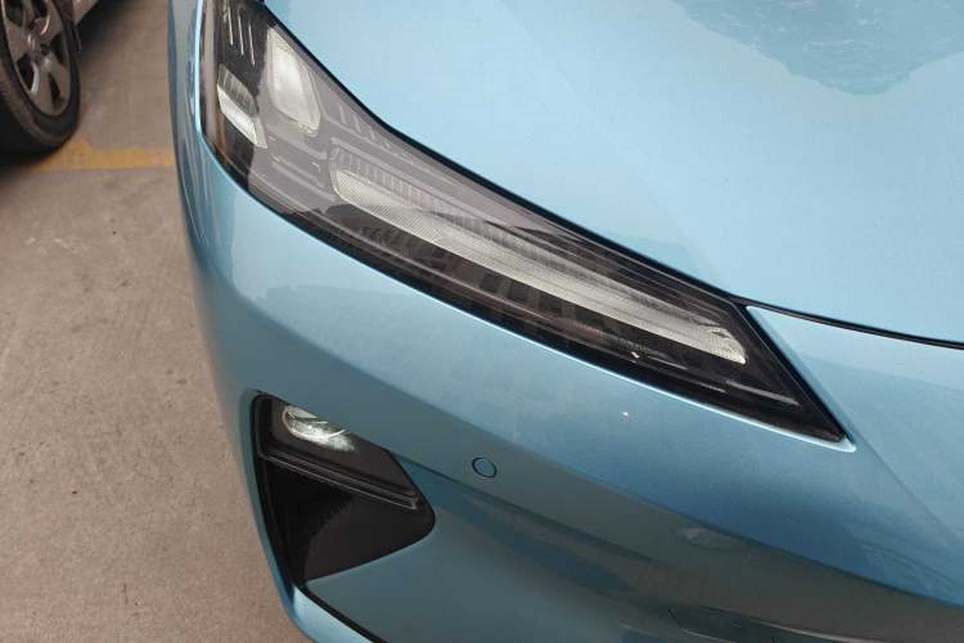 Used Deepal L07 2024 230Max Qiankun Intelligent Driving ADS SE Range-Extended Version Right Front Headlight