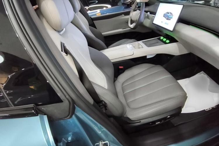 Used Deepal L07 2024 230Max Qiankun Intelligent Driving ADS SE Range-Extended Version Right Front Seat