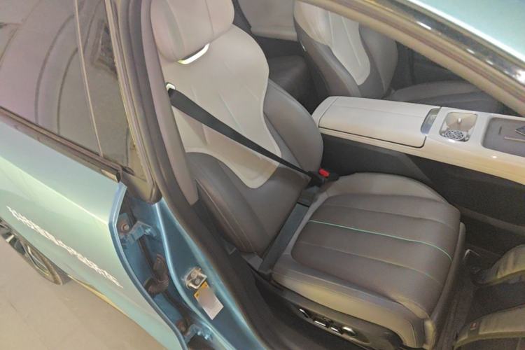 Used Deepal L07 2024 230Max Qiankun Intelligent Driving ADS SE Range-Extended Version Right Front Seat