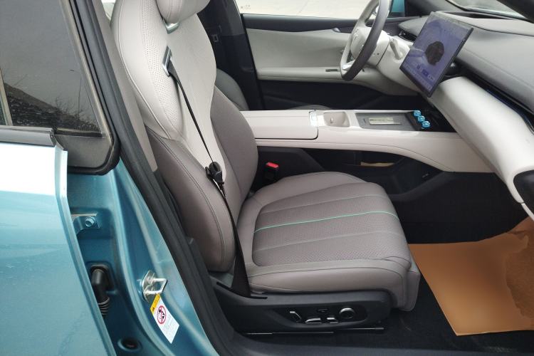 Used Deepal L07 2024 230Max Qiankun Intelligent Driving ADS SE Range-Extended Version Right Front Seat