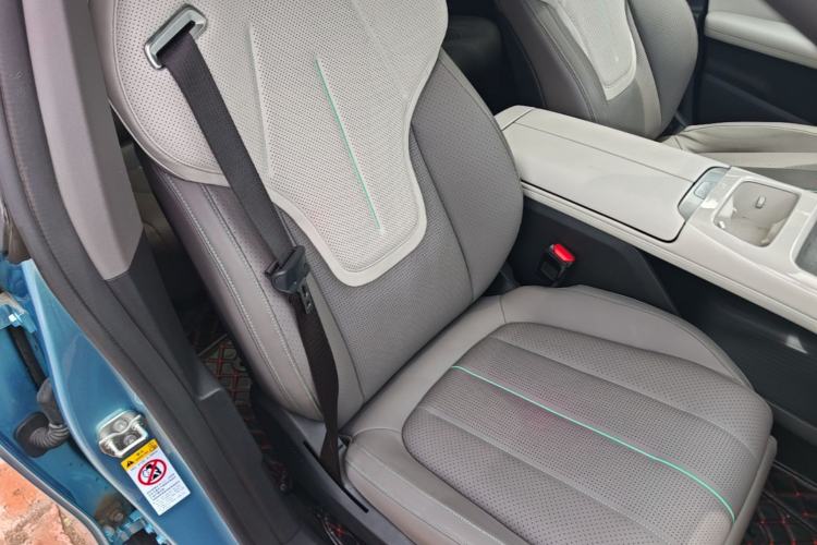 Used Deepal L07 2024 230Max Qiankun Intelligent Driving ADS SE Range-Extended Version Right Front Seat