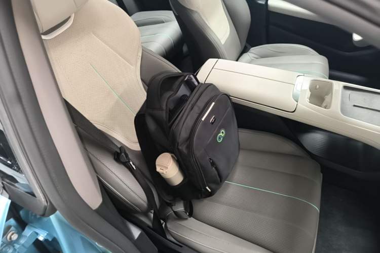 Used Deepal L07 2024 230Max Qiankun Intelligent Driving ADS SE Range-Extended Version Right Front Seat