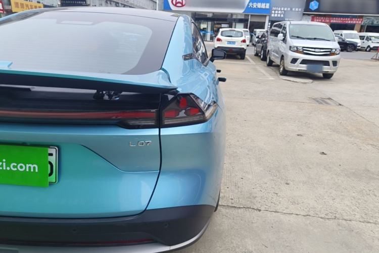 Used Deepal L07 2024 230Max Qiankun Intelligent Driving ADS SE Range-Extended Version Right Rear Taillight