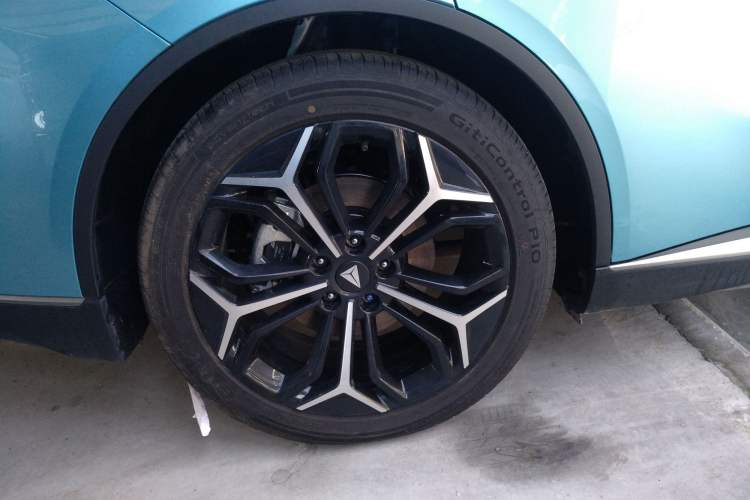Used Deepal L07 2024 300Max Extended-Range Version Right Rear Wheel Hub